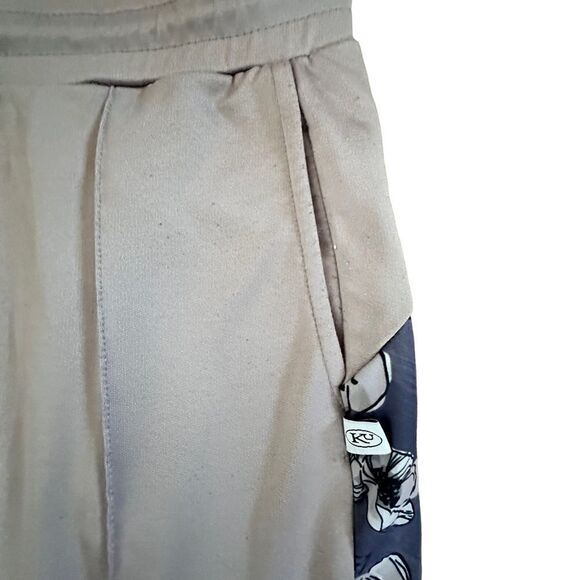 Kay Unger ~ lavender joggers ~ floral print insert on side panel ~ size Small - Picture 3 of 15